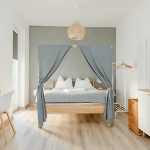 Shortstaypoland Marymoncka Апартаменты